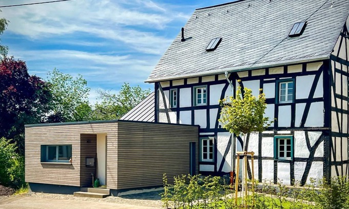 Utzerath House | Vacation home Landleben auf Zeit - 4-bed vacation home, shower/WC