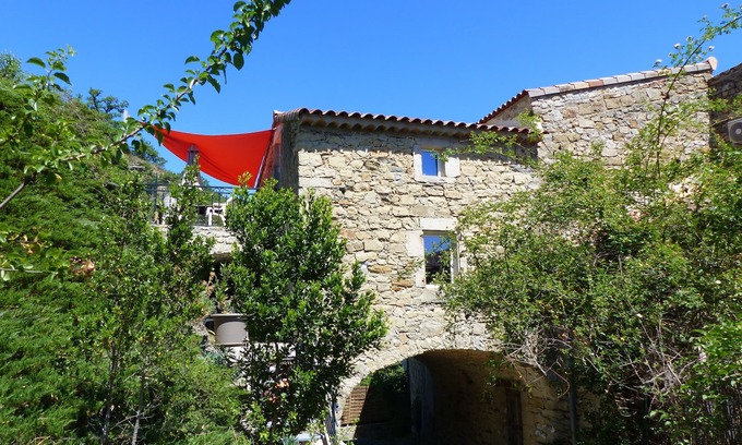 Chassagnes House | Vacation home Les Vans