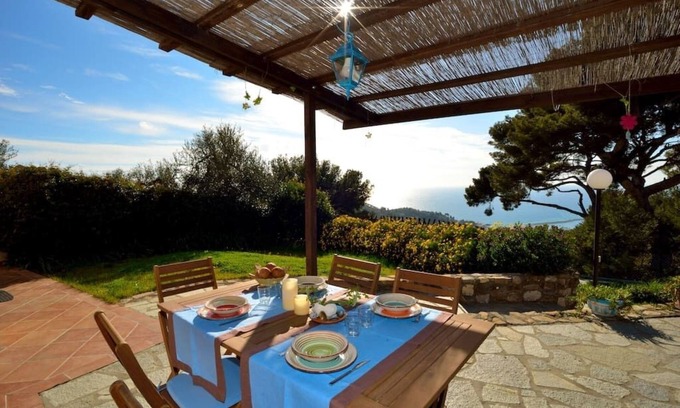 Imperia Villa | Vacation home magnificent sea and city view