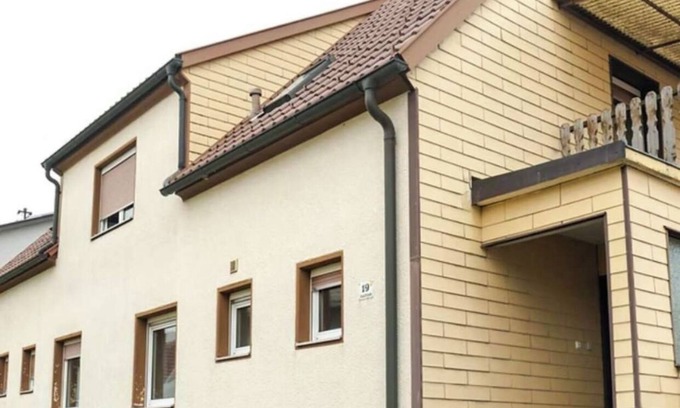 Pasching House | Vacation home & mechanic's accommodation - 10 beds, fully equipped for group trips