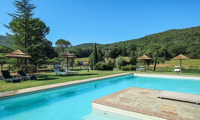 Montorsaio House | Vacation home Oca by Interhome