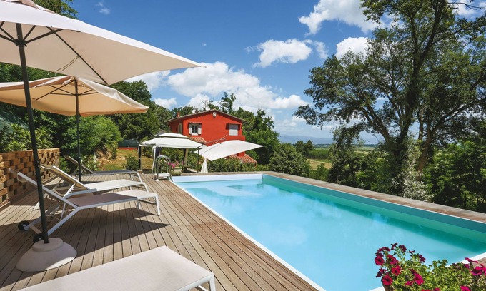 Cascine-La Croce House | Vacation home Piero by Interhome