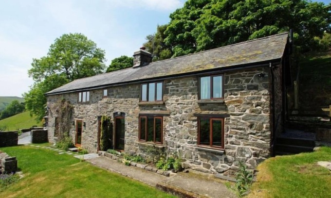Llanbrynmair House | Vacation home Uwch y Foel in Machynlleth - 5 persons, 3 bedrooms