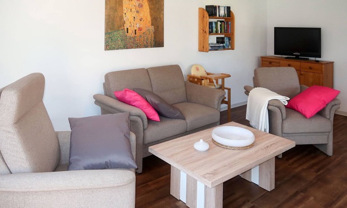 Ditzumerverlaat House | Vacation home Wilken by Interhome
