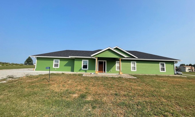 Mystic House | Vacation paradise on Rathbun lake