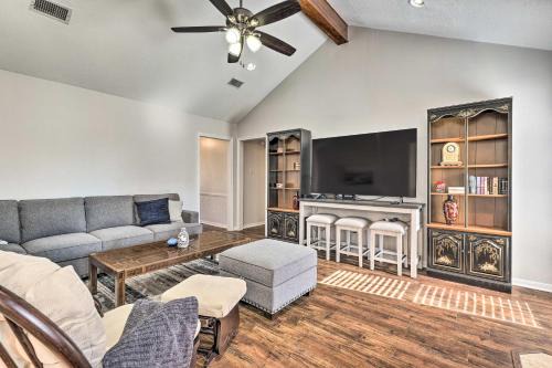 Wheeler Ridge House | Vacation Rental Home Near College Station