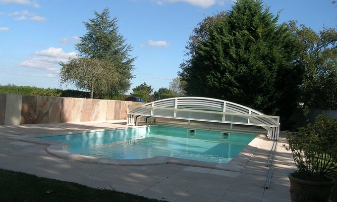 Arcangues Apartment | Vacation rentals in Arcangues apartment in a villa