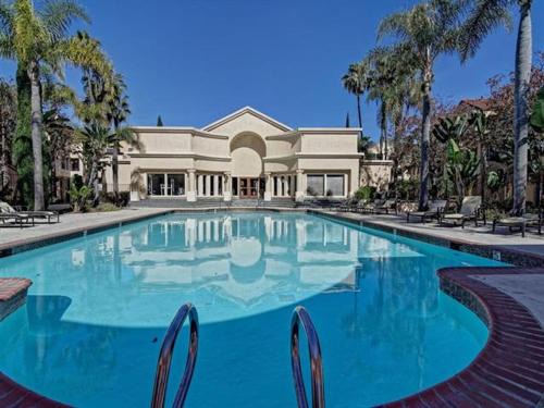 University City Apartment | -Vacation two bedroom La Jolla luxury condo