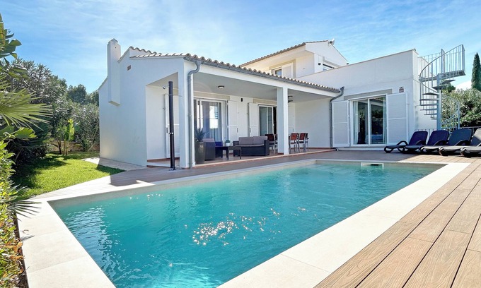 Cielo de Bonaire Villa | Vacation villa with pool breathtaking sea and mountain views