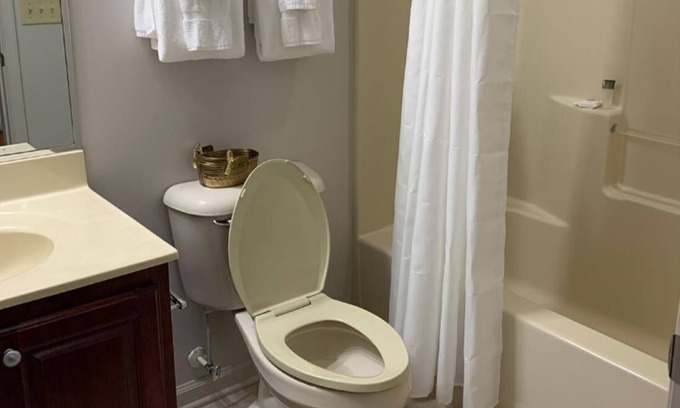 Williamsburg Apartment | Vacation Village at Williamsburg 2 Bedroom Unit Bn