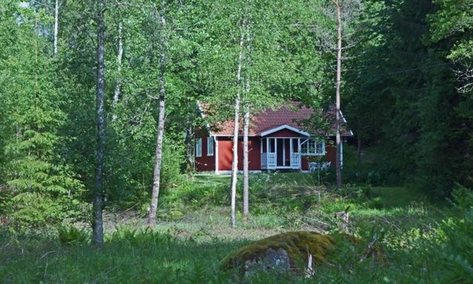 Sexdrega Ski Chalet | Vacation with boat on the lake and internet