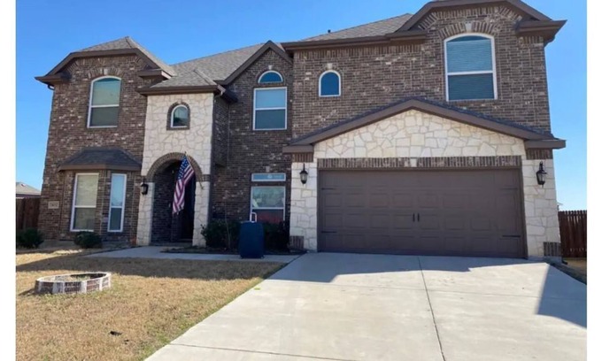 Fort Worth House | Vacational Home Celebration! Alliance, shared pool.