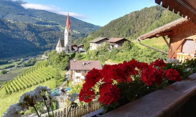 Cortina Sulla Strada del Vino Apartment | Vacations at the winery: Stylish, air-conditioned apartment newly renovated