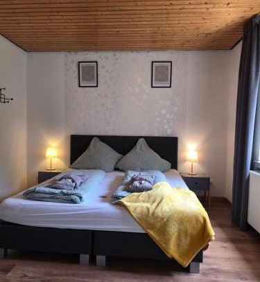 Groenebach Apartment | Vakantie Service Winterberg Studio Sels