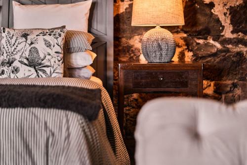 Ullina House | Vale Hill Barn - Daylesford Region