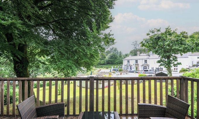 Saint Ann's Chapel Cottage | VALLEY LODGE 2, pet friendly, with pool in Callington