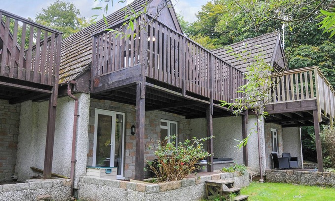 Saint Ann's Chapel Cottage | VALLEY LODGE 23, pet friendly, country holiday cottage in Callington