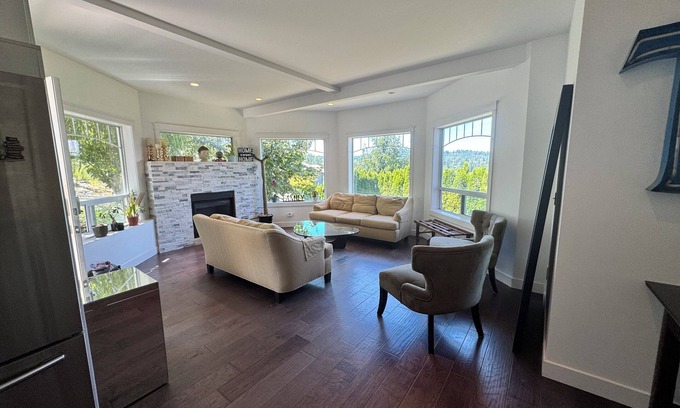 Saanich House | Valley View Estate