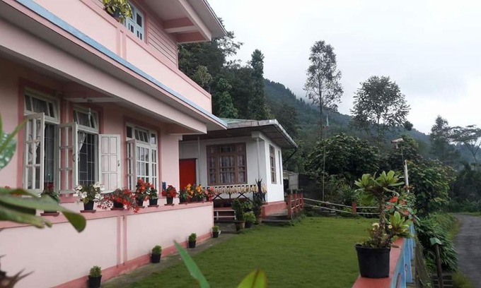 Turuk House | VAMOOSE SALOM NAMCHEBAZAR