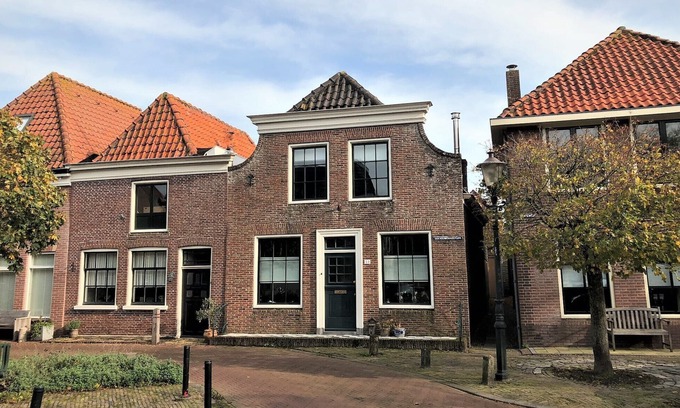 Medemblik House | VanGogh House Medemblik, historic vacation home in old town, with fireplace