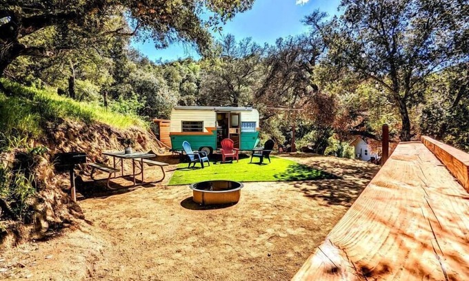 Pauma Valley House | VCT#1 The Real Teal - Vintage Camper -Glamping W/Lake Views