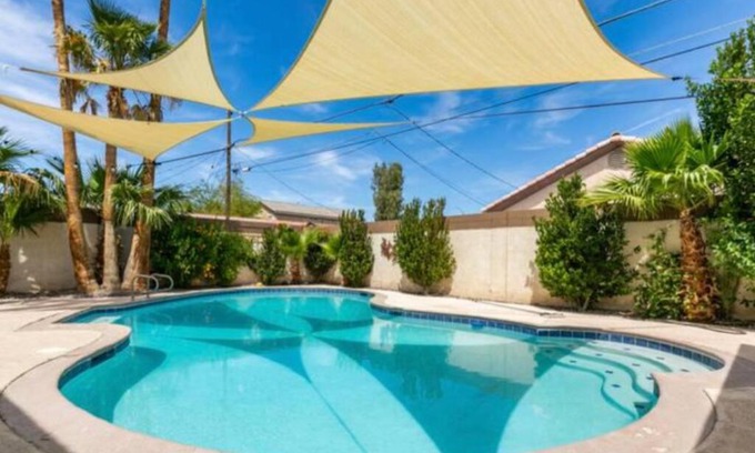 Rancho Oakey House | Vegas Oasis