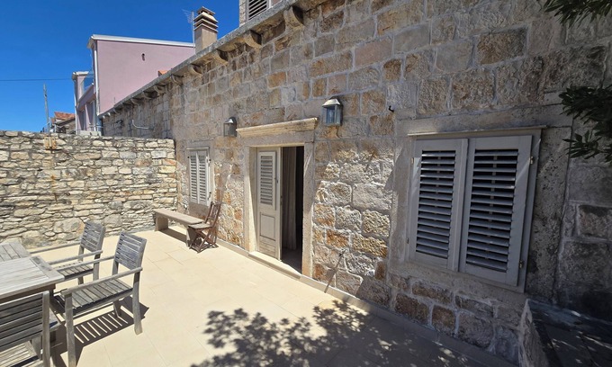 Vela Luka House | Vela Luka Korcula: House/Villa - Vela Luka (Korcula)