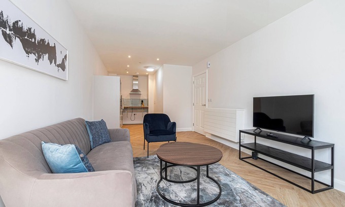 Leatherhead Apartment | Velvet Morning Light For Guests Aged 65s