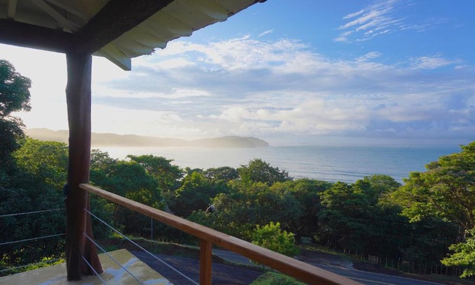 Las Escobas del Venado Cabin | Venao Surf Lodge