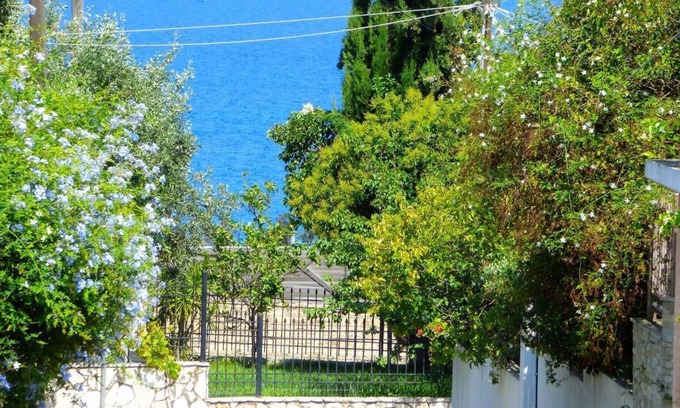 Paralia Vergas House | Venetia's Seaside Garden Home