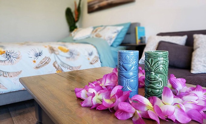 Mar Vista House | Venice Tiki Pad, Poolside Oasis with Private Entry