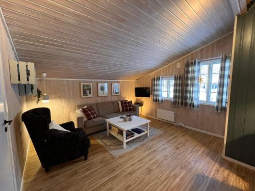 Al House | Vennebo - Koselig liten hytte med alle fasiliteter