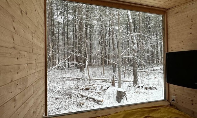 Palenville Cabin | Venster Tiny House- Your window to wilderness