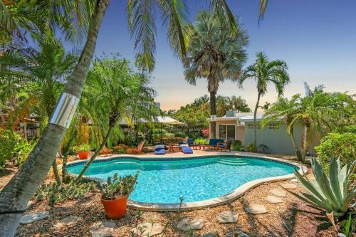 Wilton Manors House | Ventur Escapade - Heated Pool, Private Guest House