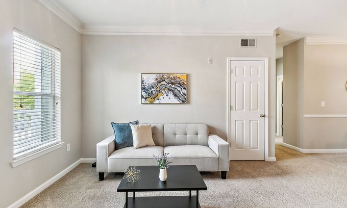 Valley Apartment | Verandas 2123 I Comfortable W A Modern Flair