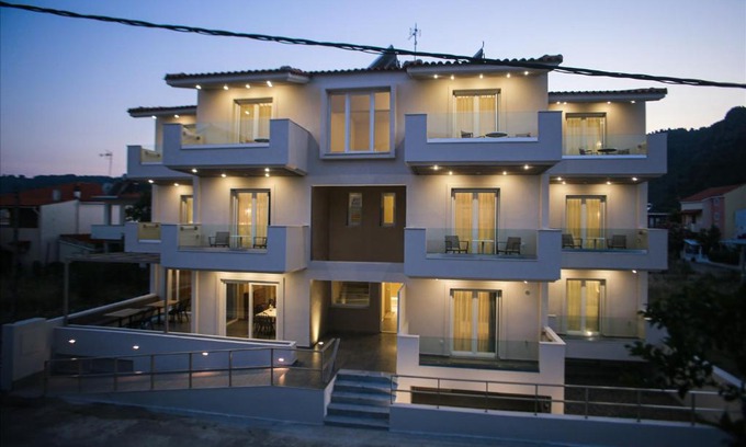 Ayia Anna Hotel | Verano Apartments