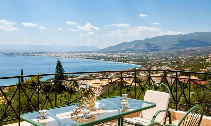 Diasella House | Verga Majestic Sunsets - Elegant & Chic Retreat