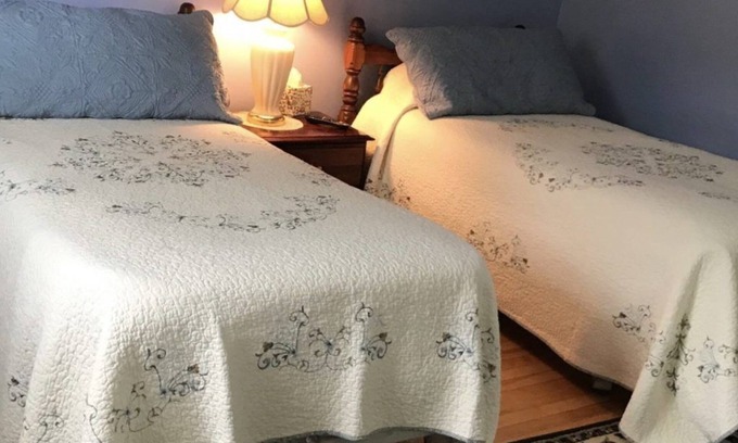 Soudan Bed & Breakfast | Vermilion Park Inn, #11 French Room (2nd floor)