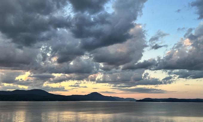 Newport House | Vermont Lake House. Stunning lake views & sunsets. Perfect eclipse location