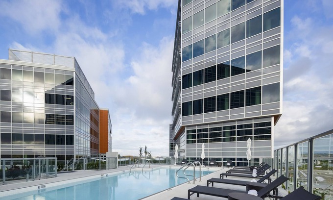 Richmond City Centre Resort | Versante Hotel