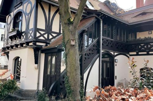 Markkleeberg House | Verwunsches Haus mit Parkplatz in bester Lage