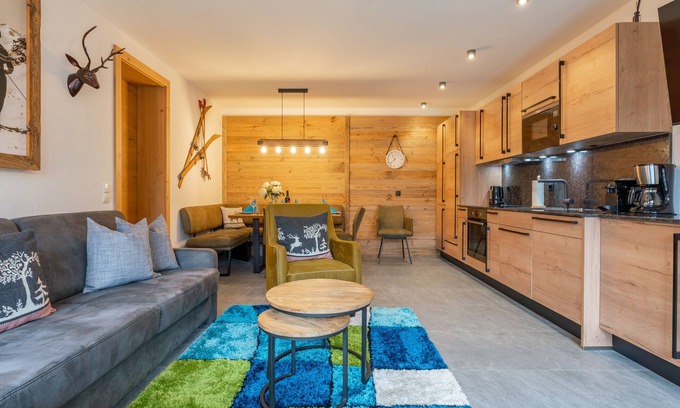 Uttendorf Apartment | Very comfortable and furnished with style