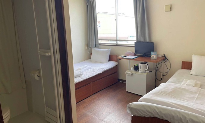 Adaniya Hotel | Very popular hotel for sightseeing in Okinawa Arena Free parking with breakfastTwin room/Nakagami-gun Okinawa