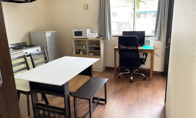 Adaniya Hotel | Very popular hotel for sightseeing in Okinawa Arena Free parking no overnight stayFamily room/Nakagami-gun Okinawa
