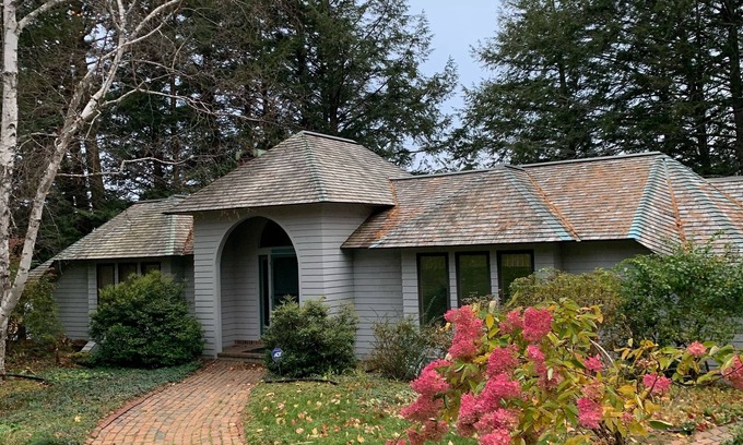 Dexter House | Very Private 4 bedroom home on Lake Wassookeag
