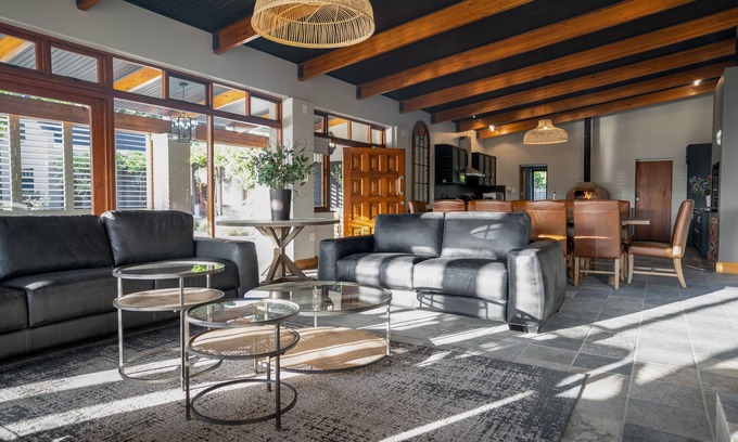 Stellenbosch House | Very spacious beautiful winelands home with spectacular views.