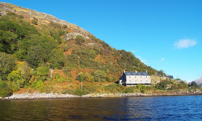 Oban House | Very spacious loch-side house, breathtaking views, ideal for family & adventures