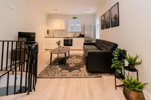 Downtown Apartment | Vesturgata - One Bedroom Apartment Near Harbour
