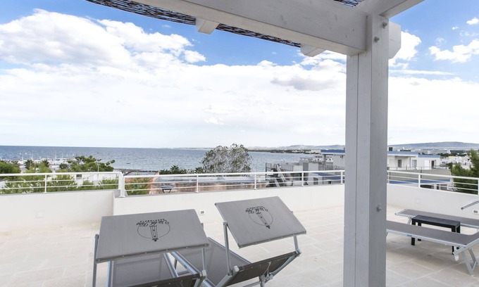 Torre Canne Apartment | Via del Faro Apartments - SUD - OVEST