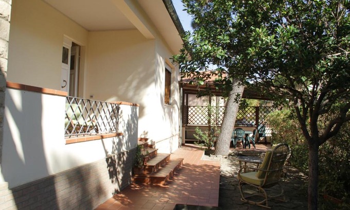 Marina di Castagneto Carducci Apartment | VIA FIRENZE